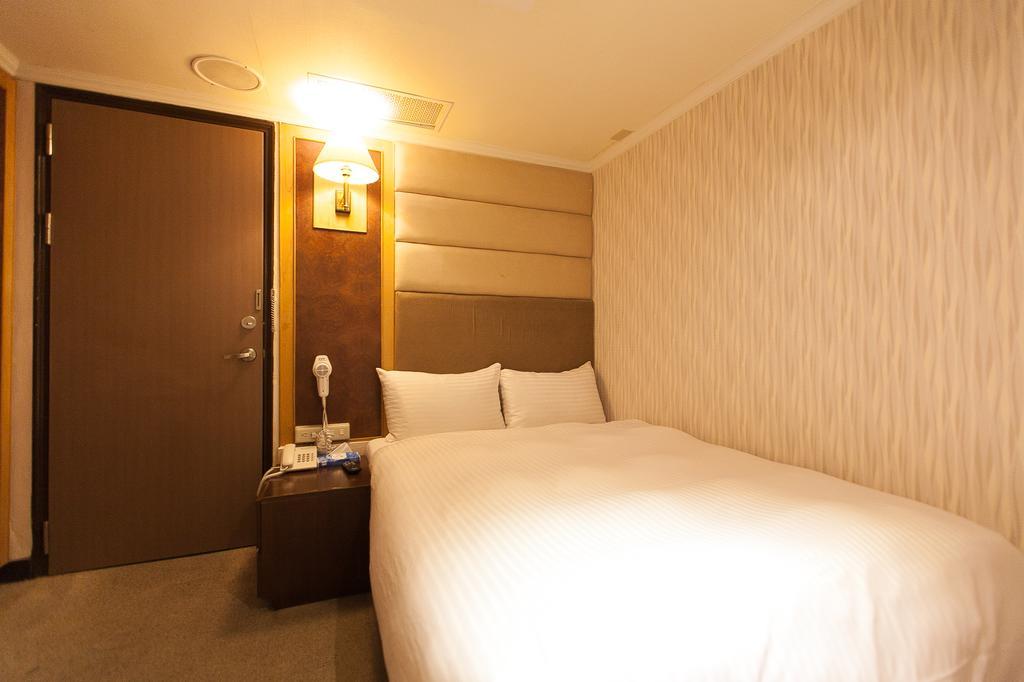 Hotel Fouquet Hualien Zimmer foto
